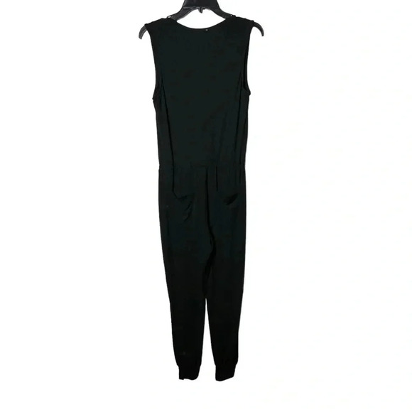 1695. HEARTLOOM SLEEVELESS JUMPSUIT BLACK IN COLOR SIZE XSMALL V NECKLINE - Picture 7 of 10
